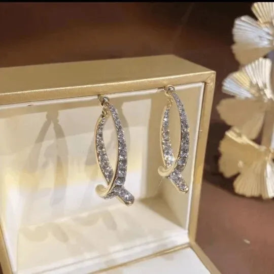 Cross Curved Earring