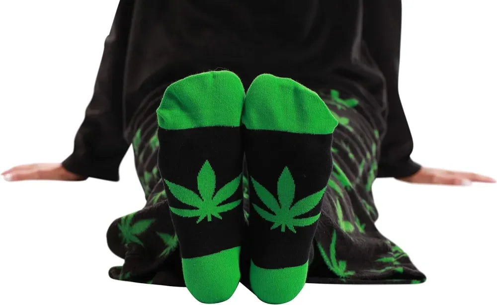 Women’s Pajama Pant Set - Nightgown with Matching Socks