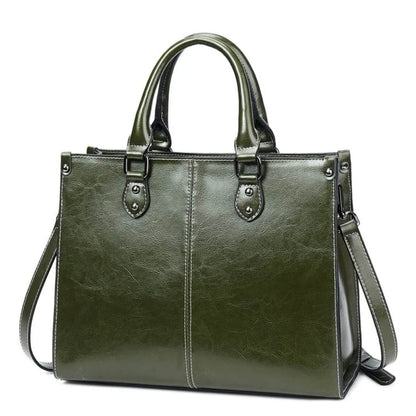 Camilla’s Structured Carry | Handbag
