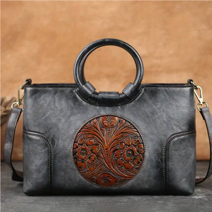 Luciana’s Carved Detail | Handbag