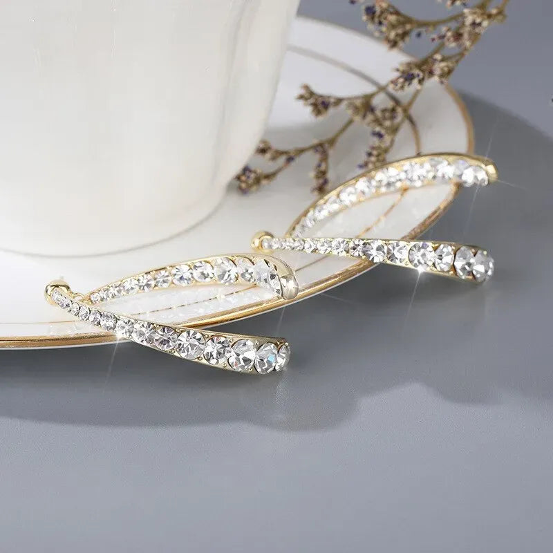 Cross Curved Earring
