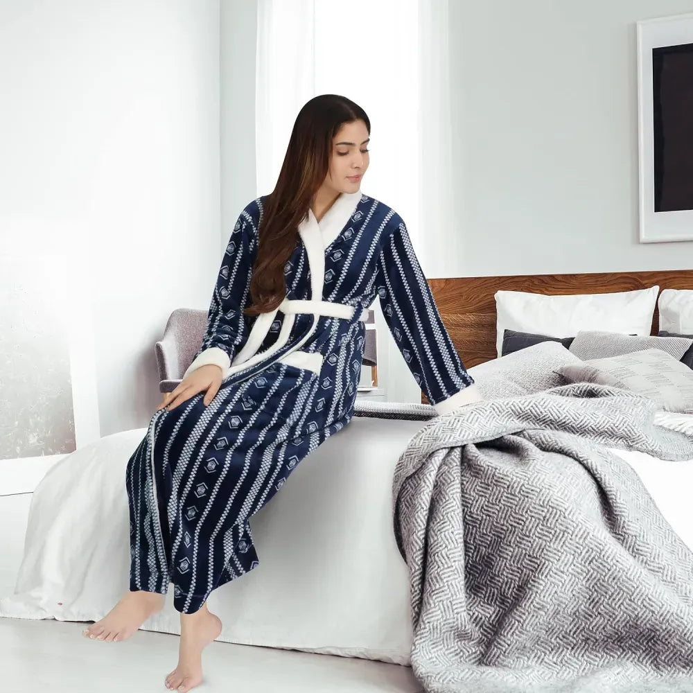 Women Fleece Shawl Collar Bathrobe - Plush Long Robe