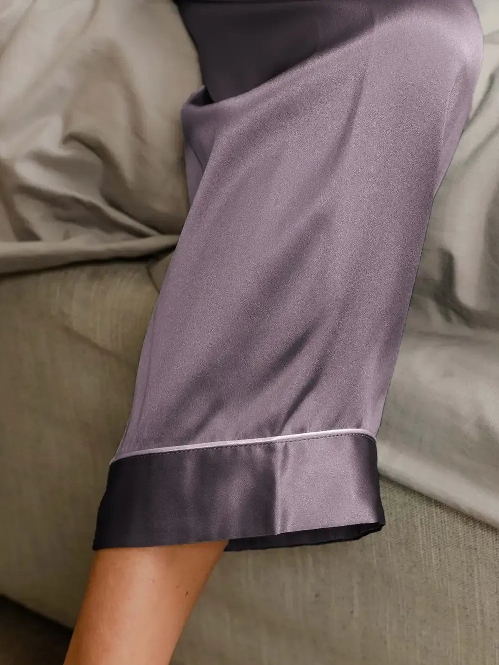 Binding Trim Long Sleeve Pure Silk Pajamas Set